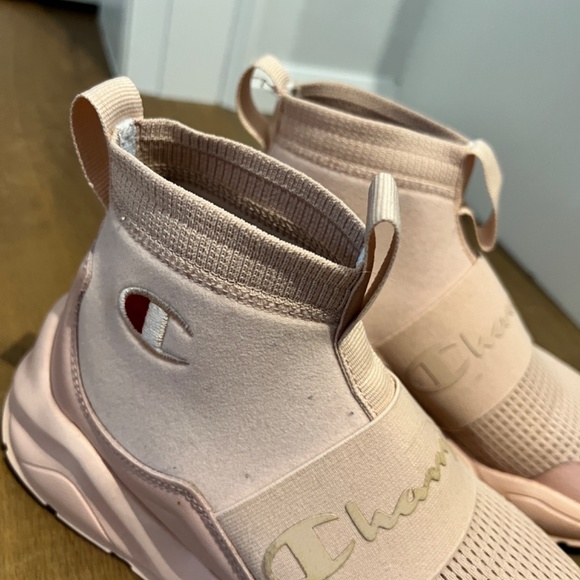 Pink champion running shoes - Picture 3 of 3